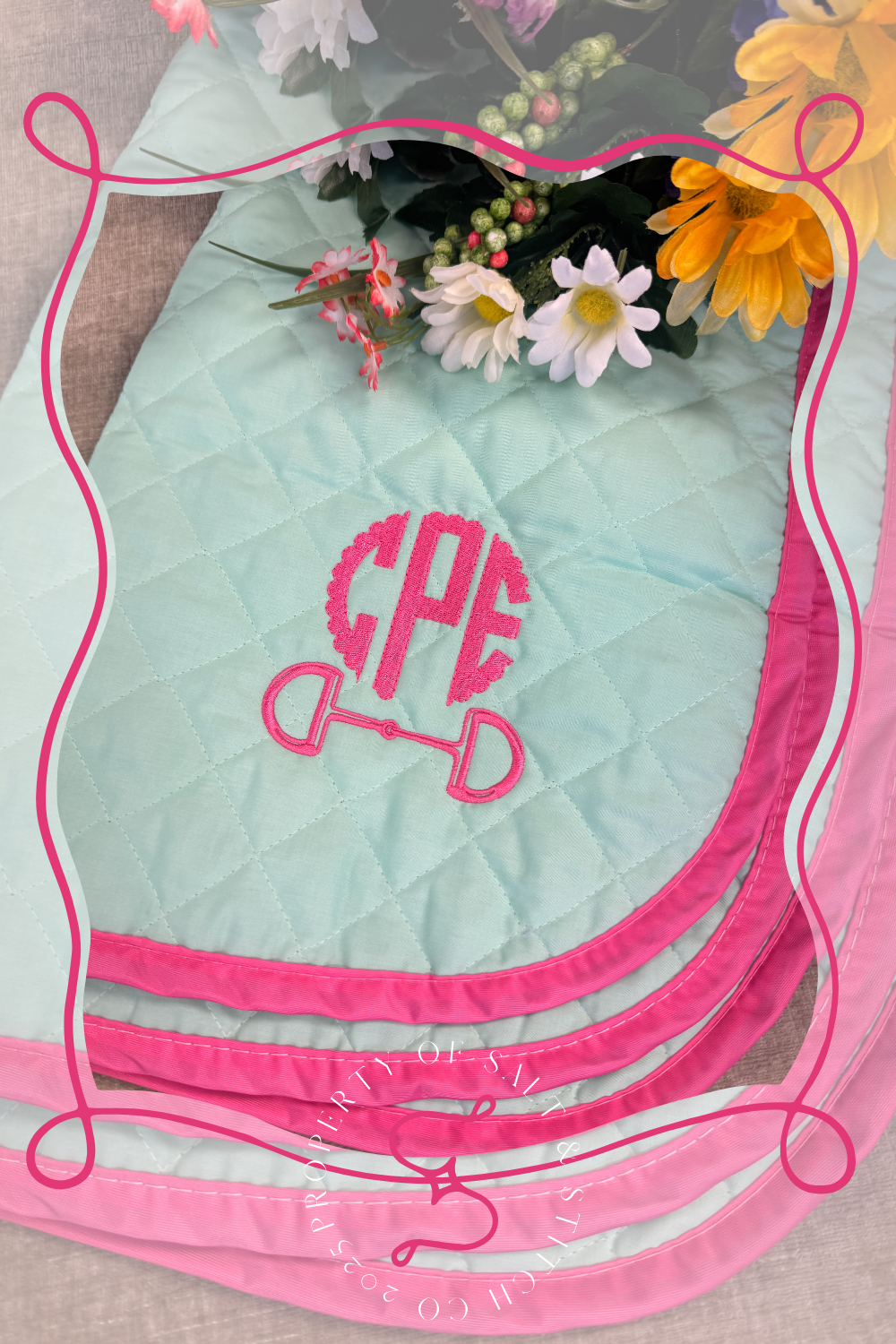 Scallop Circle Monogram