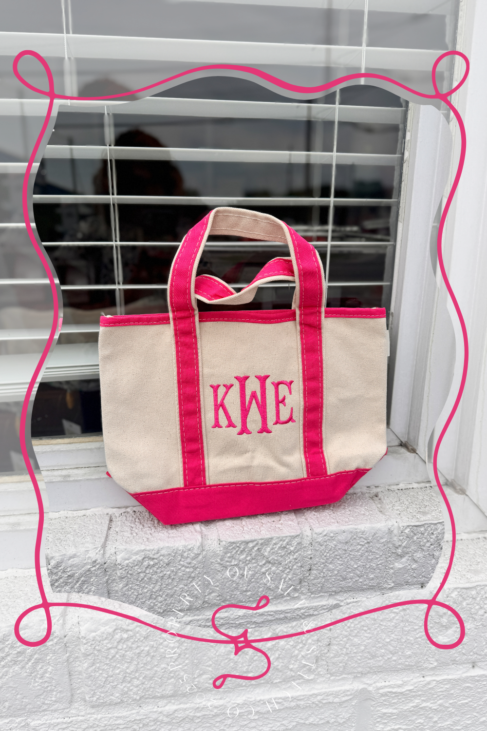 Fishtail Monogram