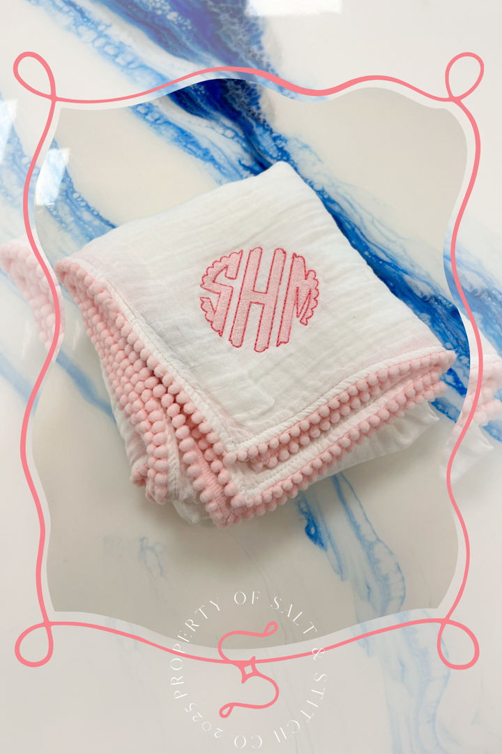 Scallop Circle Monogram
