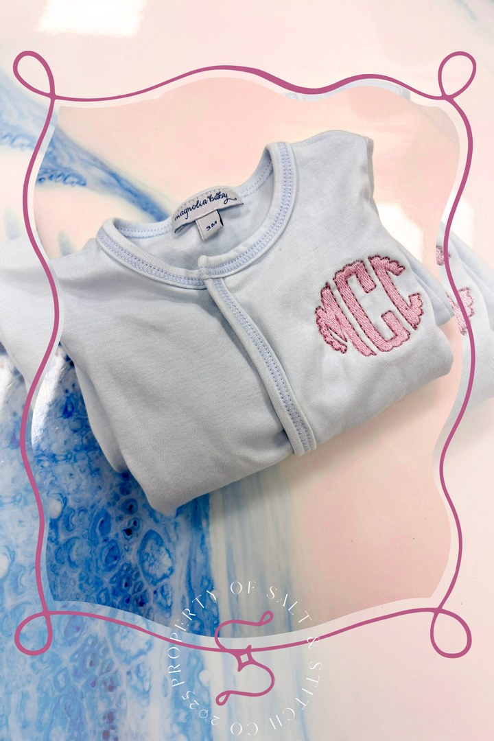 Scallop Circle Monogram