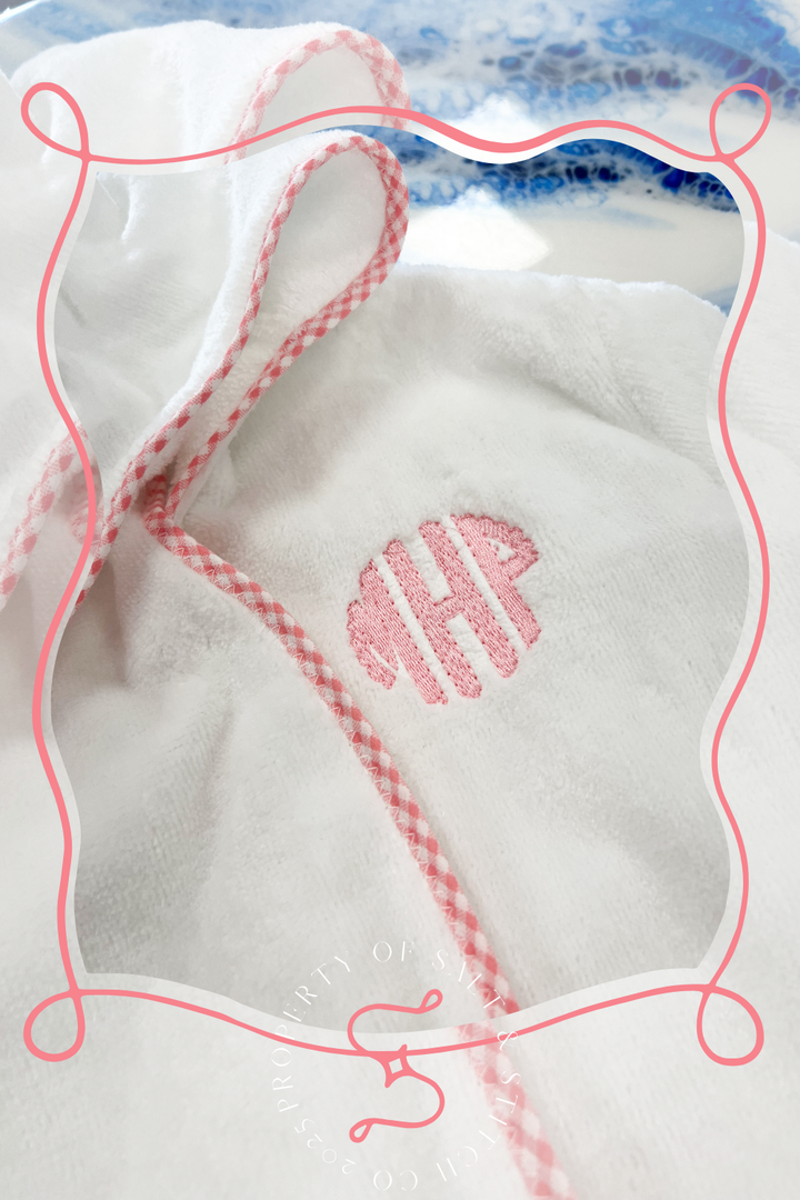 Scallop Circle Monogram