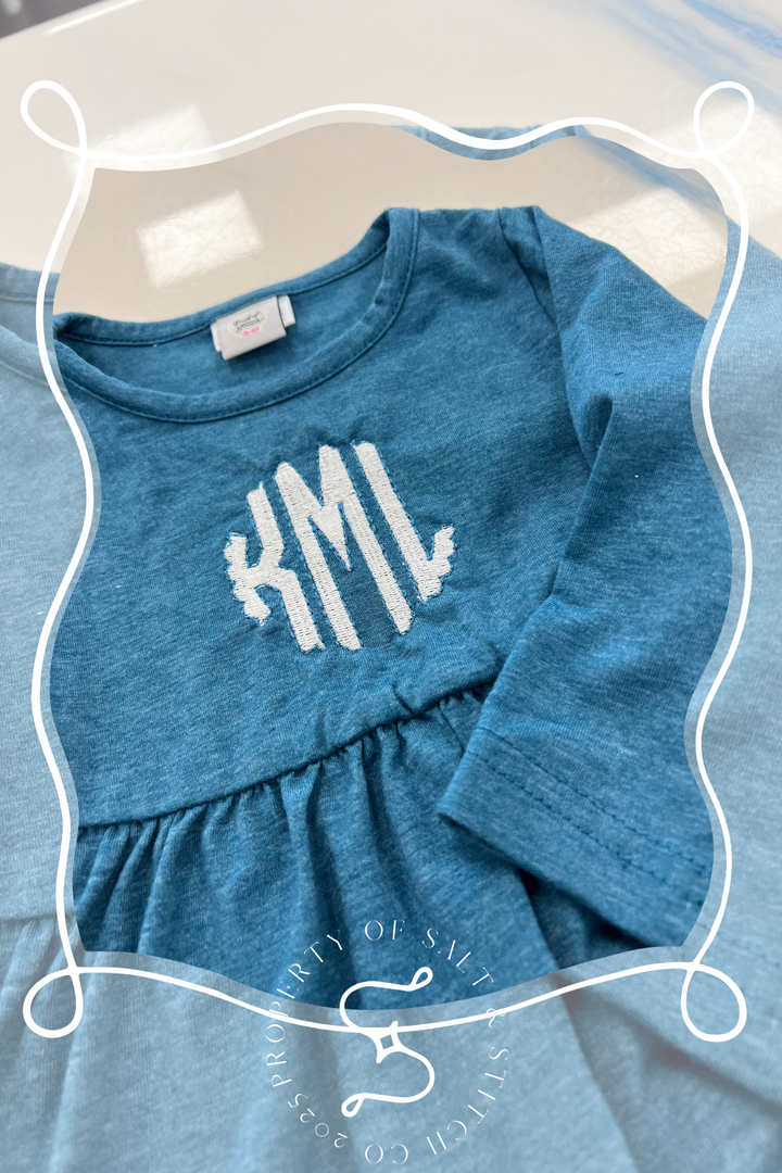 Scallop Circle Monogram