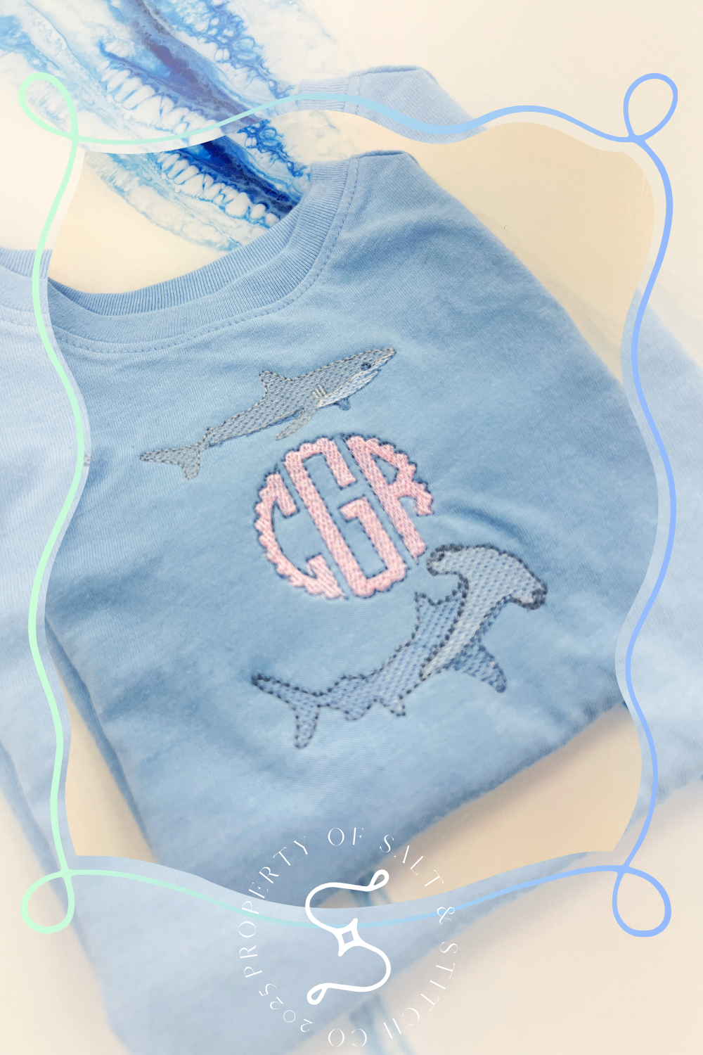 Scallop Circle Monogram