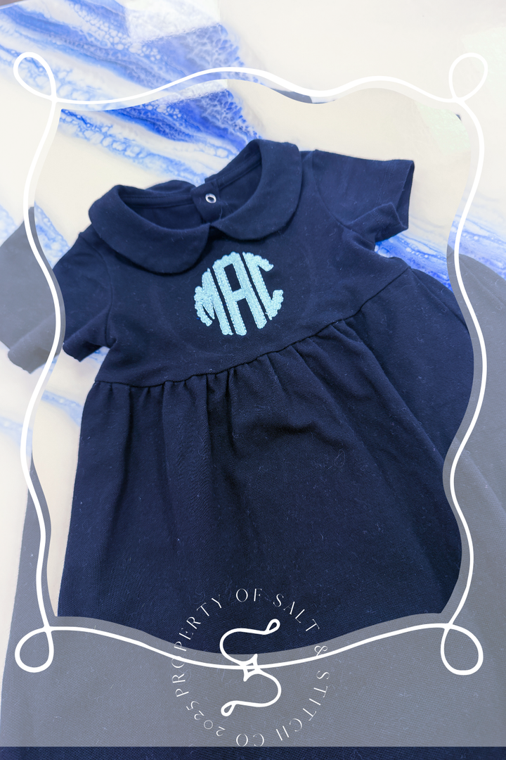 Scallop Circle Monogram