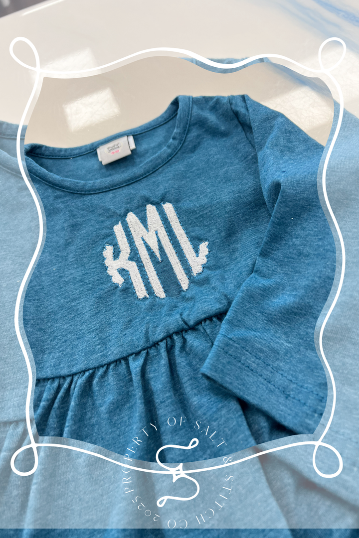Scallop Circle Monogram