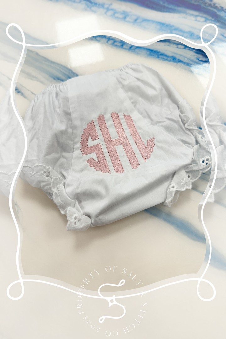 Scallop Circle Monogram